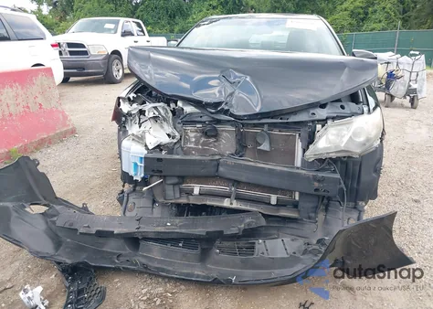 2012 Toyota Camry Se V6 z USA, uszkodzony, nr VIN 4T1BK1FK9CU010584